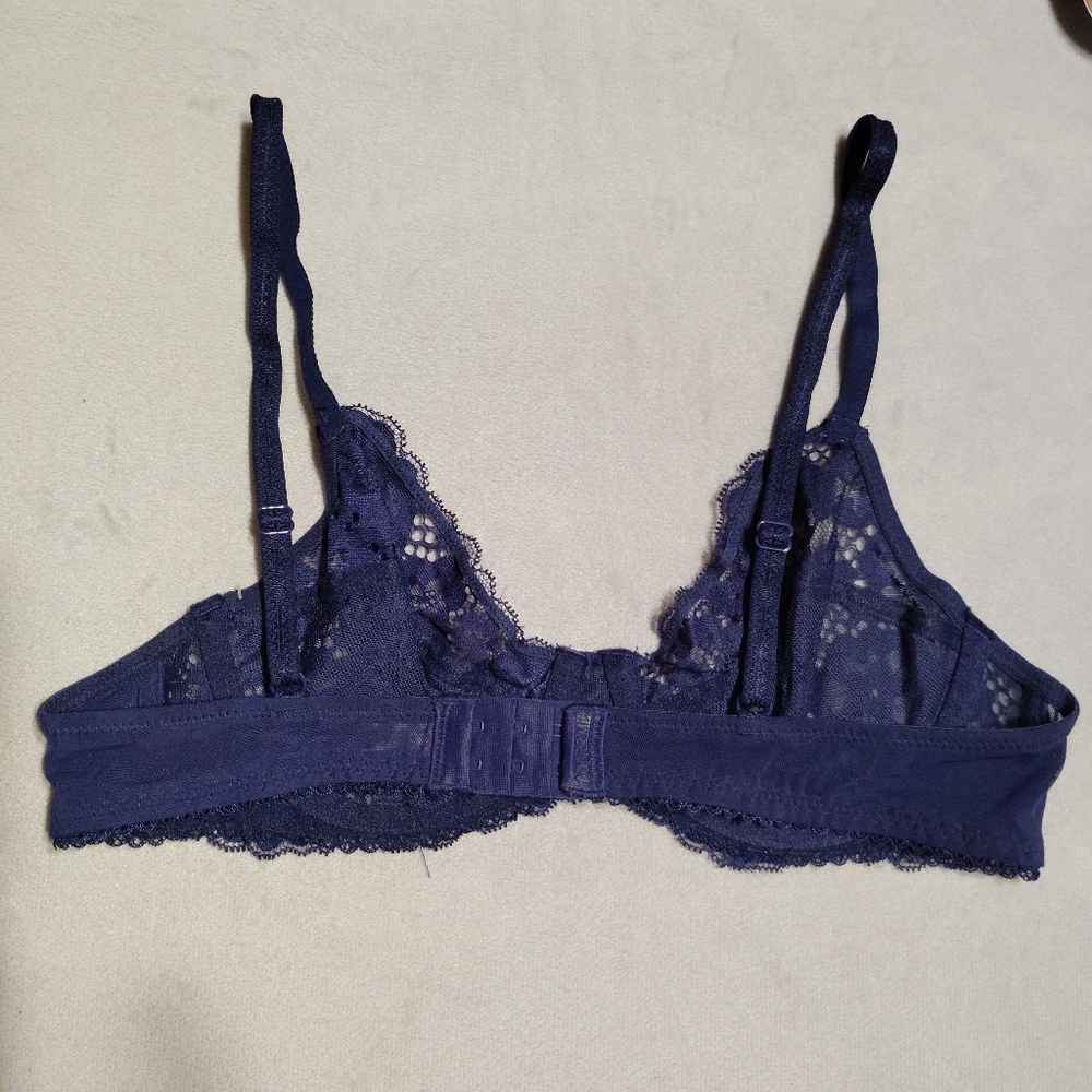 Adore Me Women’s Chelsey Floral Lace Unlined Underwire Bra - Picture 5 of 8